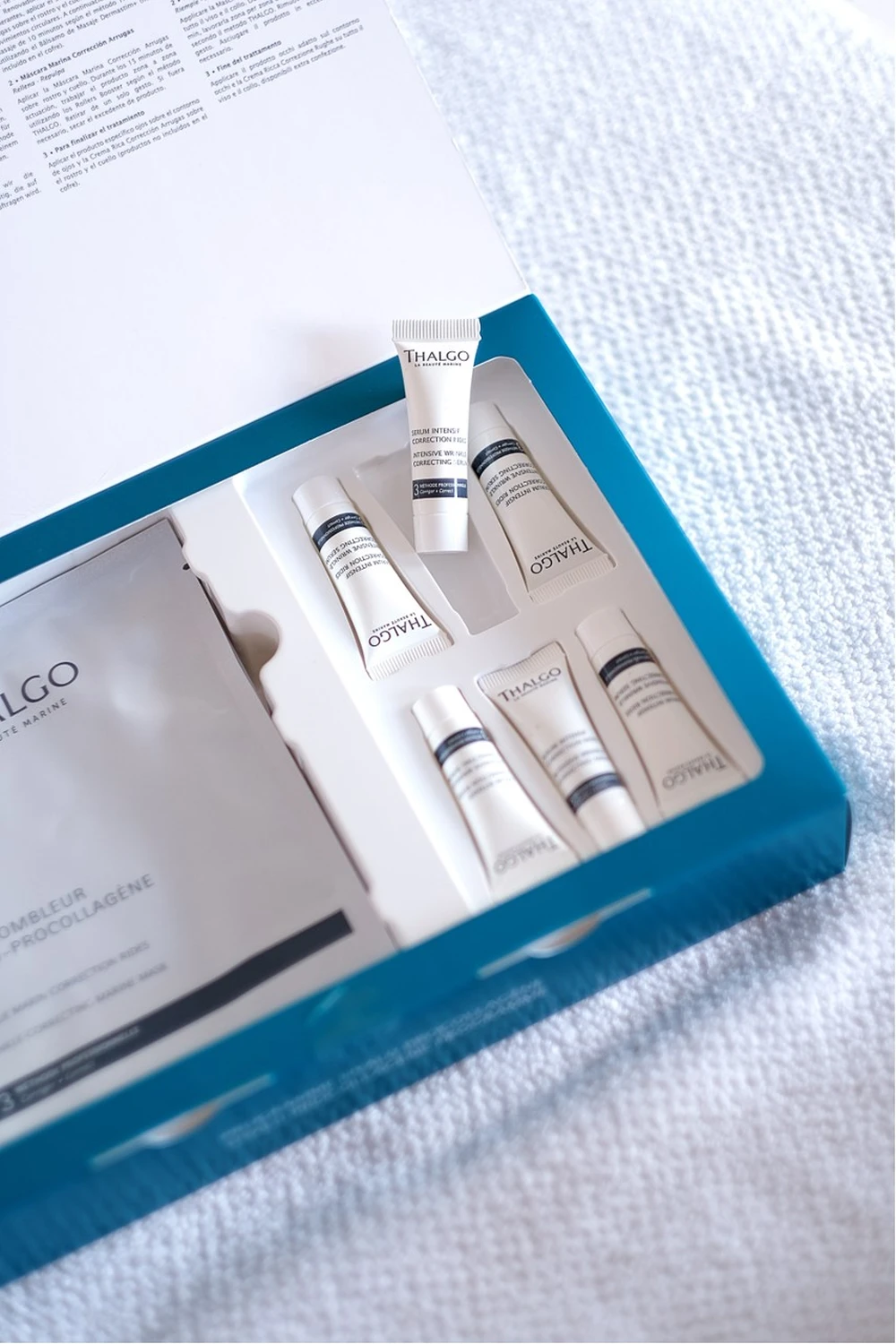 THALGO-Kosmetikprodukte in einer Box verpackt